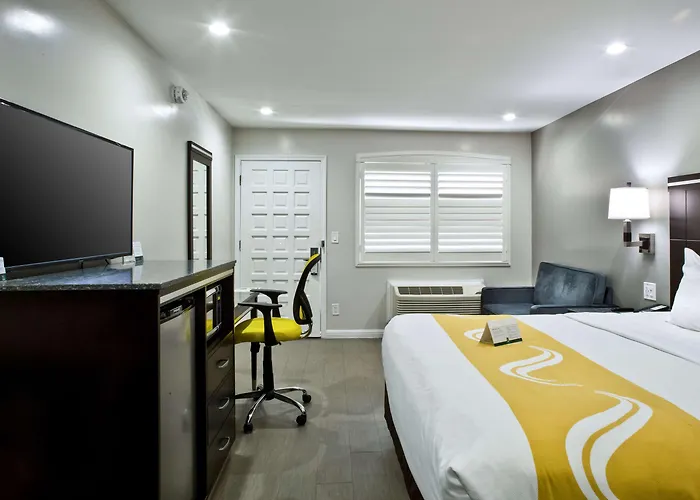 Bay Area Inn & Suites