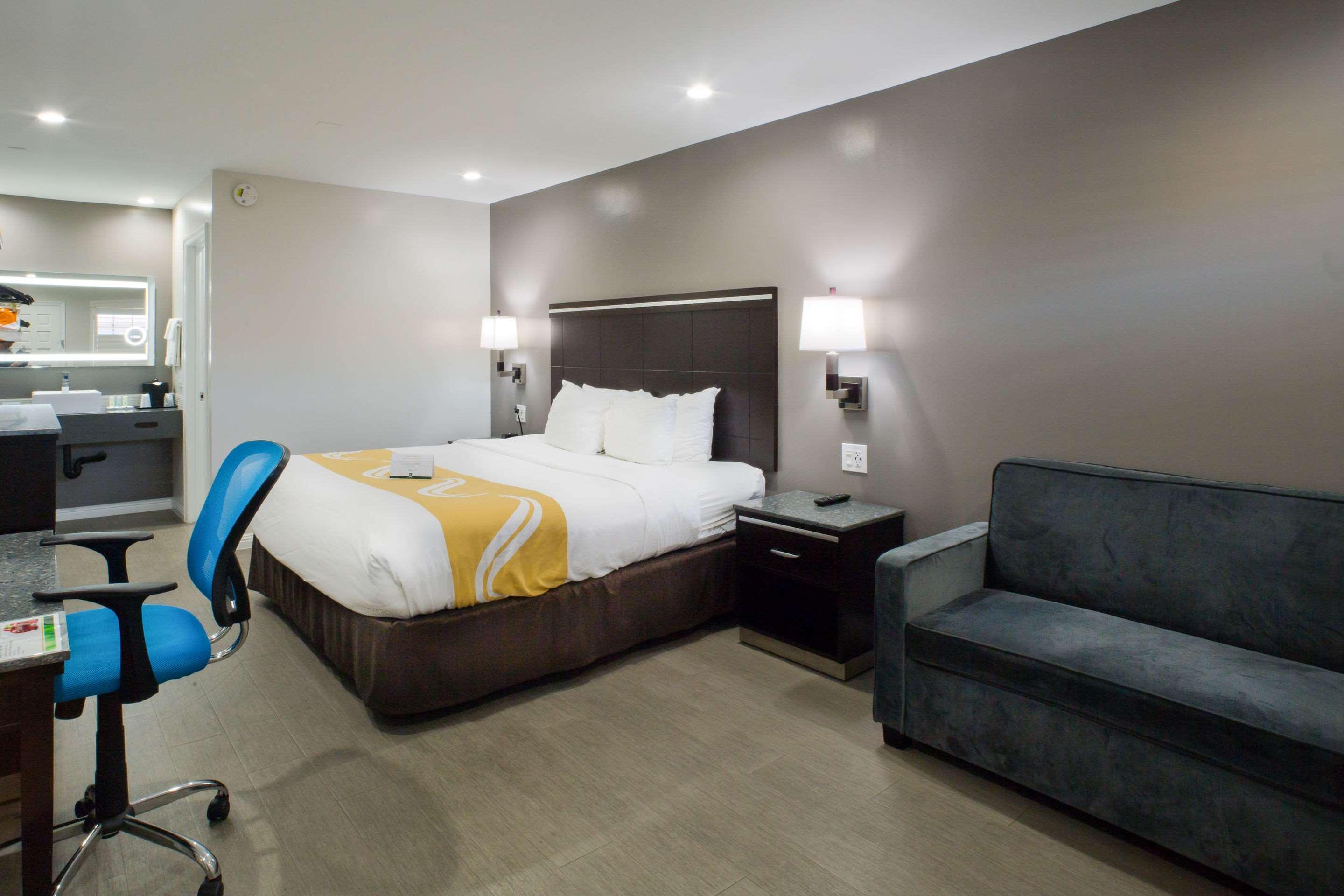 Bay Area & Hotel 3*