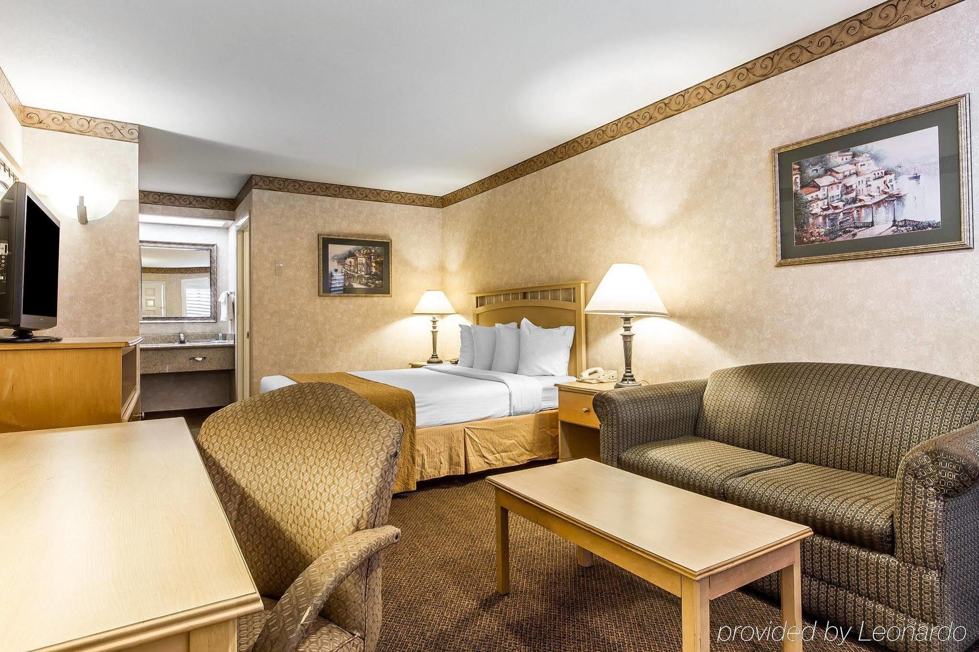 Hotel Bay Area & 3*