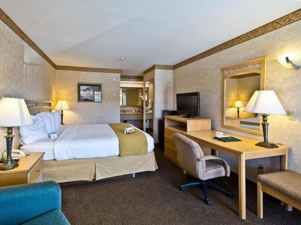 Hotel Bay Area &