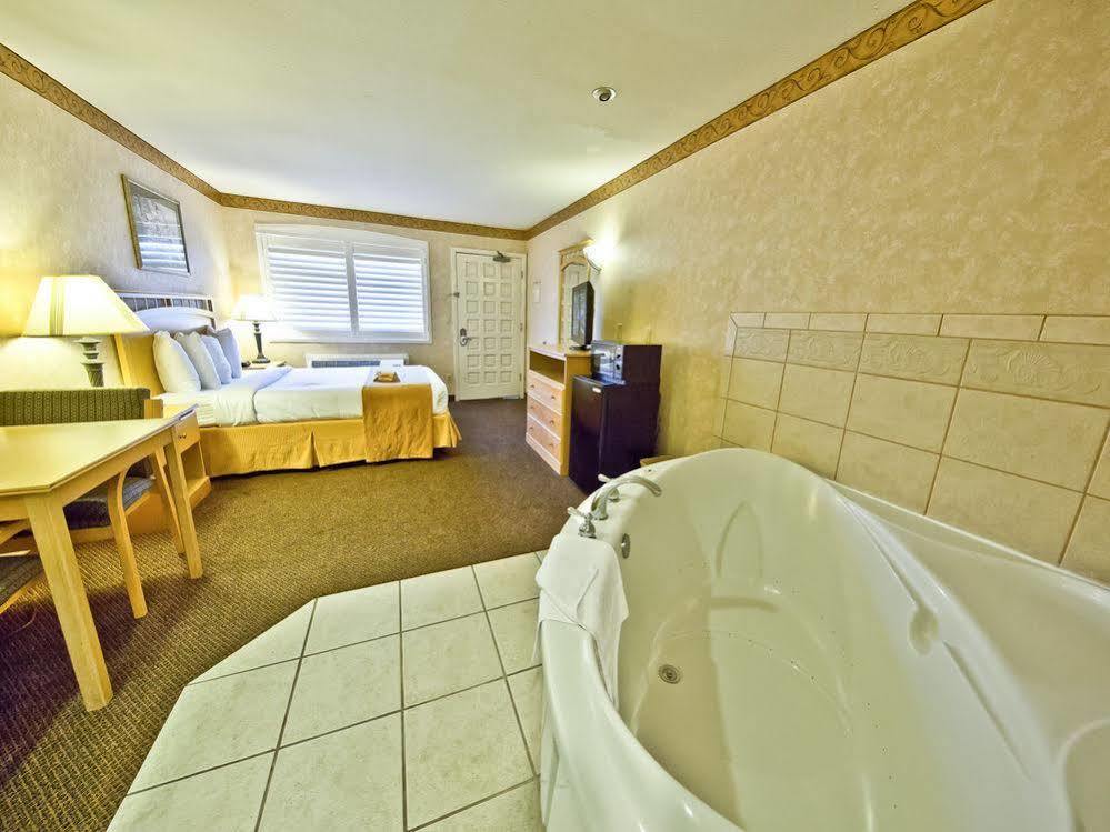 Bay Area & Hotel 3*